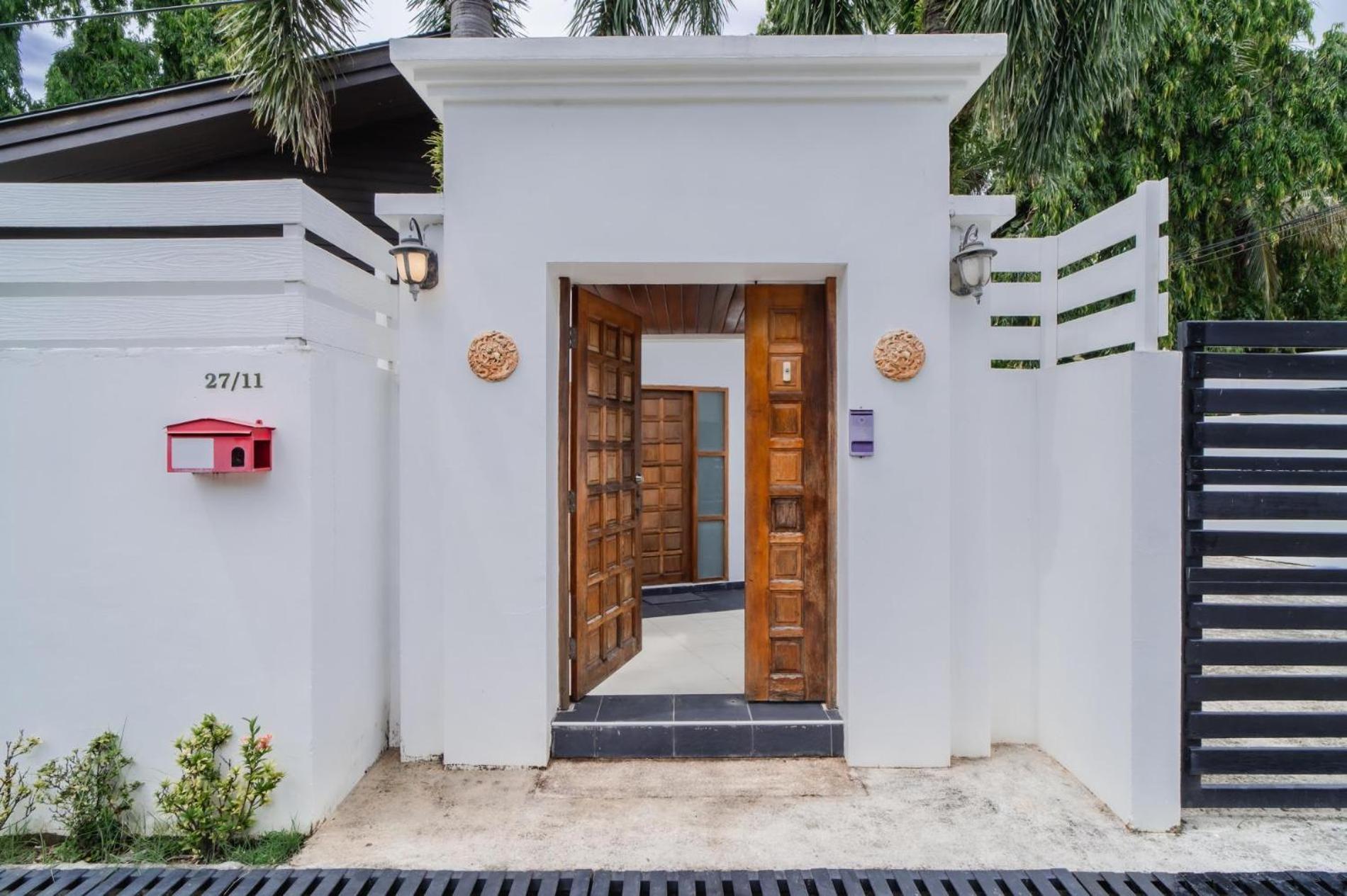 Jasmine Pool Villa In Nai Harn Rawai Exteriör bild